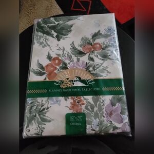 VTG NWOT Country Treasures Flannel Back Vinyl Tablecloth 52" x 70"